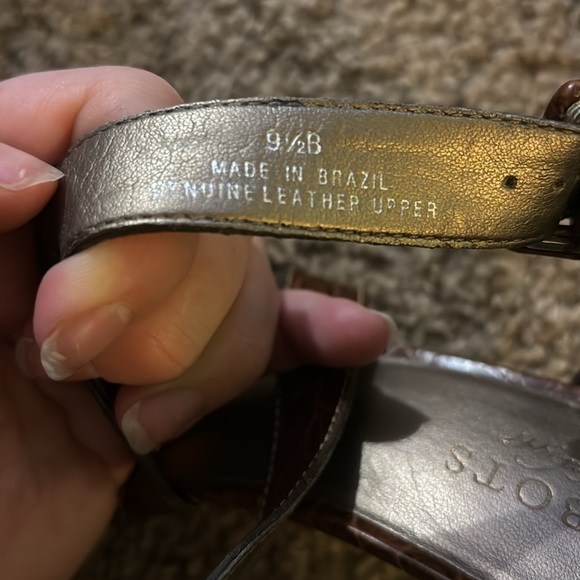 Talbots Croc Embossed Heel - Picture 6 of 8